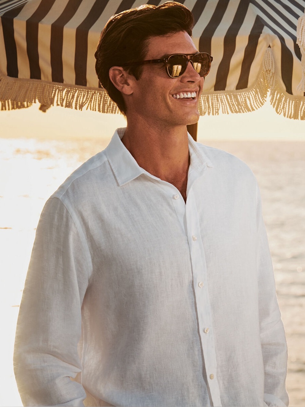 Charles Tyrwhitt Men's Pure Linen Shirt - White Long sleeve Classic fit, size XL